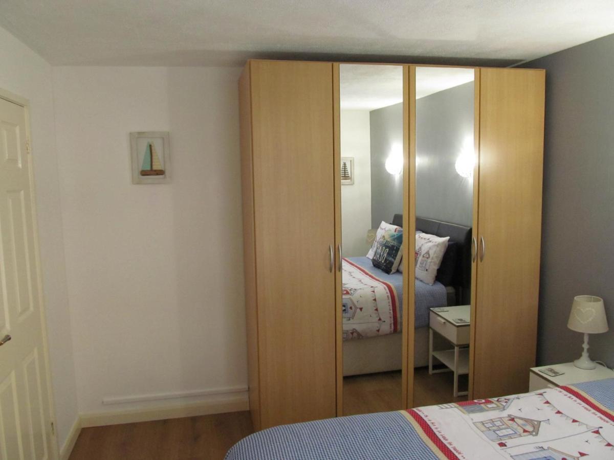 Family Guest Suite In Cheselbourne Dorchester Exterior photo